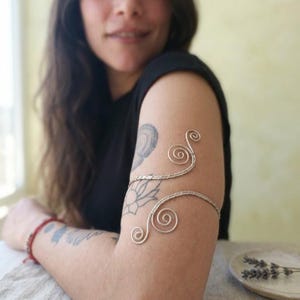 Handmade Alpaca Arm Cuff, Spiral Upper Arm Bracelet, Silver Boho Armband, Festival Jewelry, Wire Wrapped Arm Cuff, Goddess Accessory,