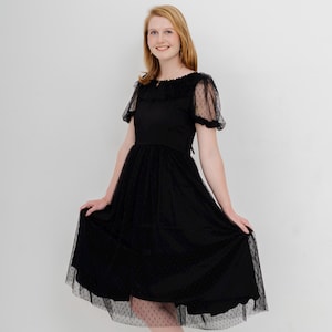 Classic Wedding Puff Sleeves Dress In All Black, Elegant Wedding Dress, Bridal Shower Dress, Tulle Prom Dress, Lace Gothic Gown