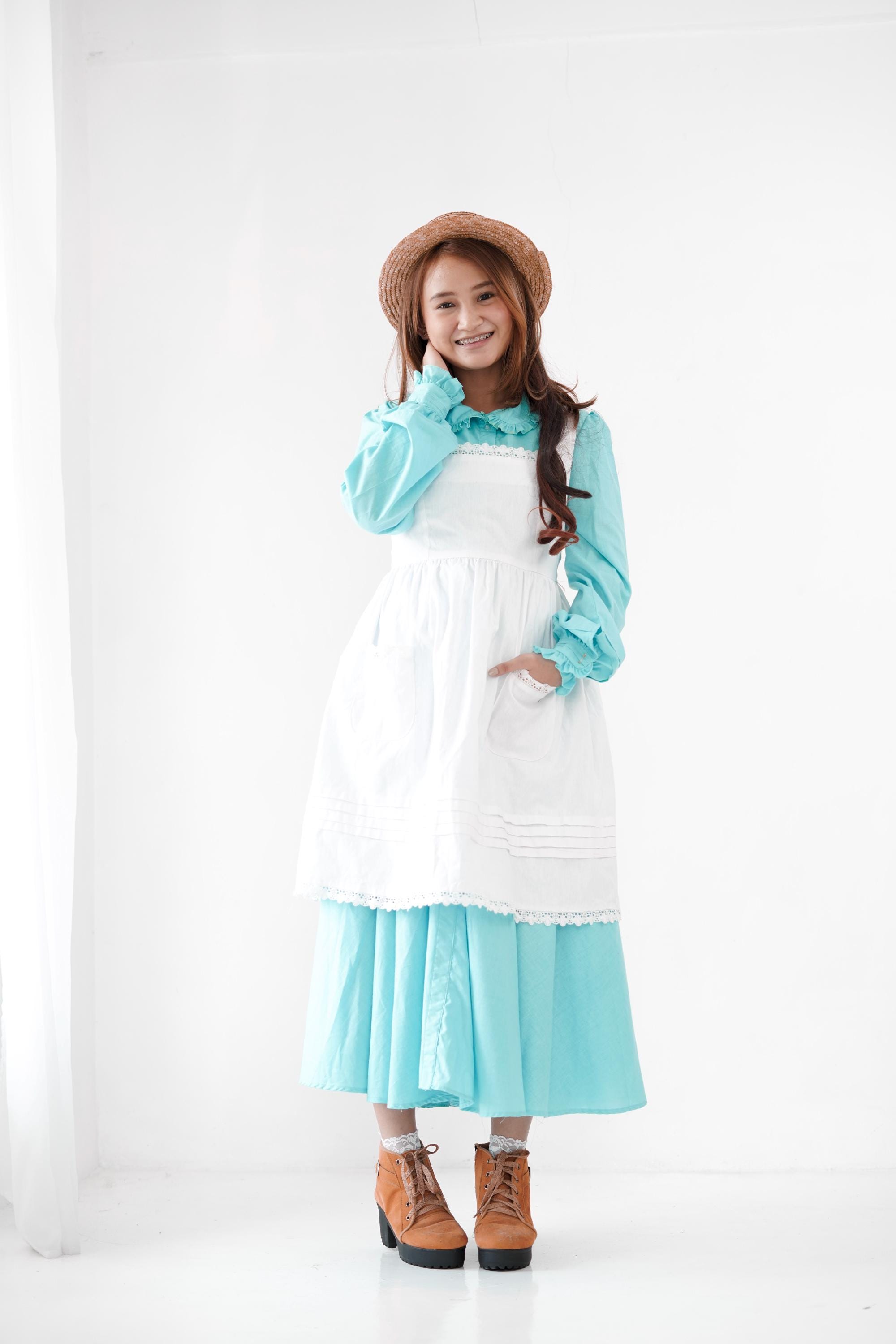 green emerald velvet dress Amazon.com: Women French Maid Lockable PVC Light Blue Long Dress Crossdress  Uniform (Medium) : Clothing, Shoes & Jewelry
