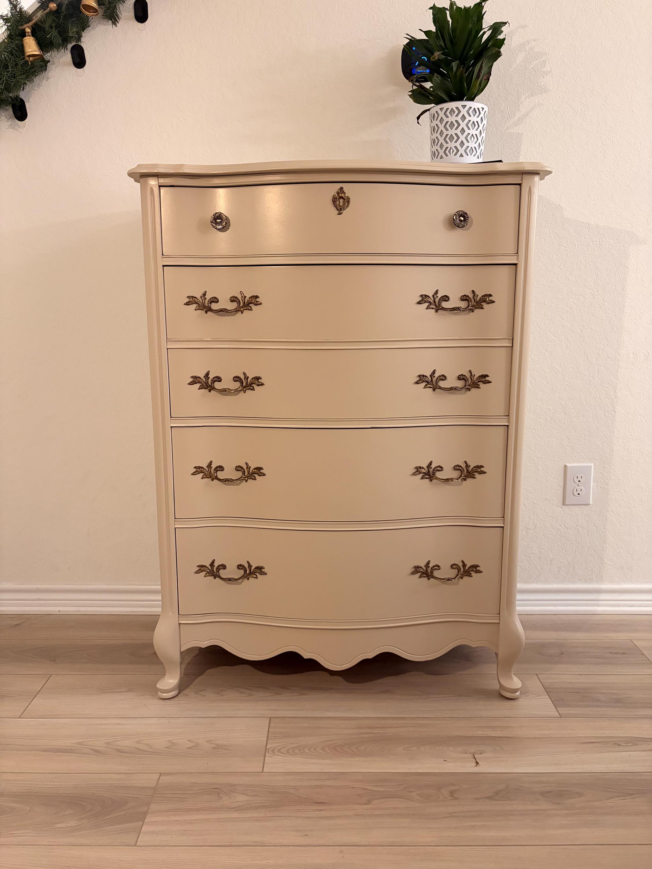 French Provincial Dresser - Etsy