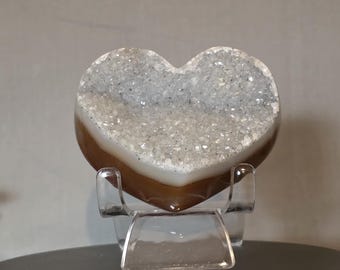 Agate heart with druzy