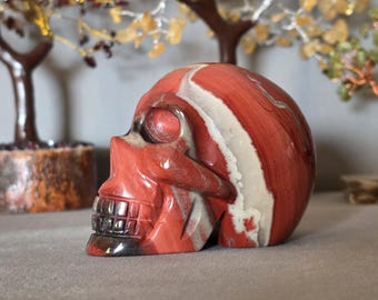 Red jasper skull