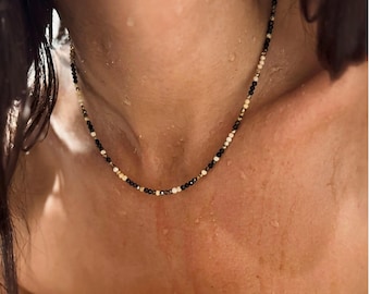 Muschelperlen-Halskette - Minimal Sommer-Strand-Schmuck, zierliches Urlaubs-Schichtenstück