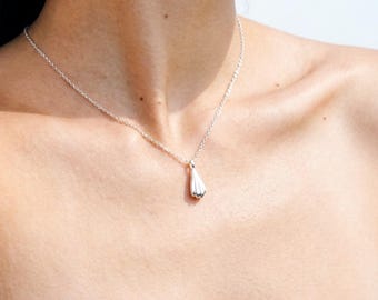 Sterling Silver Seashell Necklace – Dainty Coastal Jewelry, Three Adjustable Lengths