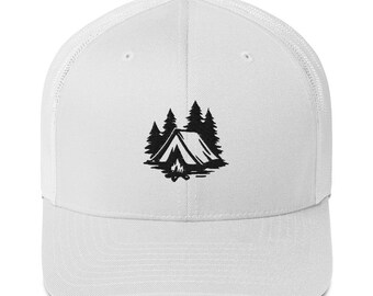 Minimalist Camping Trucker Hat – Outdoor Adventure Cap, Forest Tent Design, Hiking & Camping