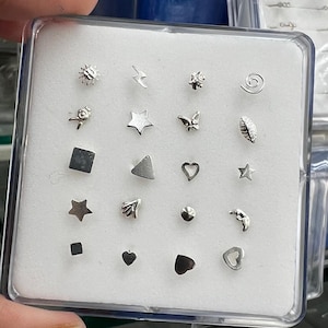 Enkel silverfärgad nässtift, stjärnhjärta, måneblad, fyrkantig triangel, sköldpadda, liten näspiercing