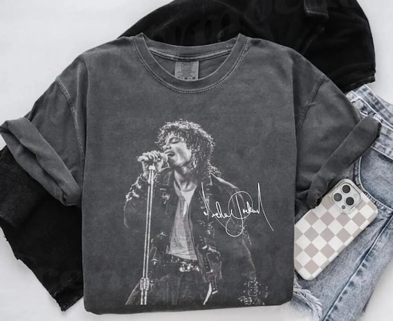 Michael Jackson Vintage Concert Shirt, King of Pop Singing Graphic Tee, Retro Music T-Shirt, Aesthetic Tee, Unisex MJ Fan Gift, Ships Fast!
