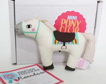 Pony Club Mini Pferd Pony Stofftier Geschenkbox