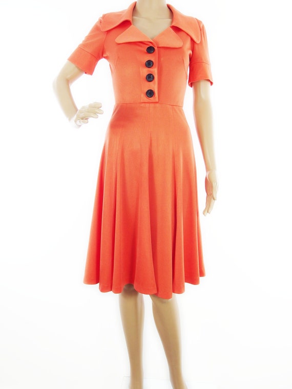 Original 70s Bus Stop Style Coral Fluted A-Line F… - image 1