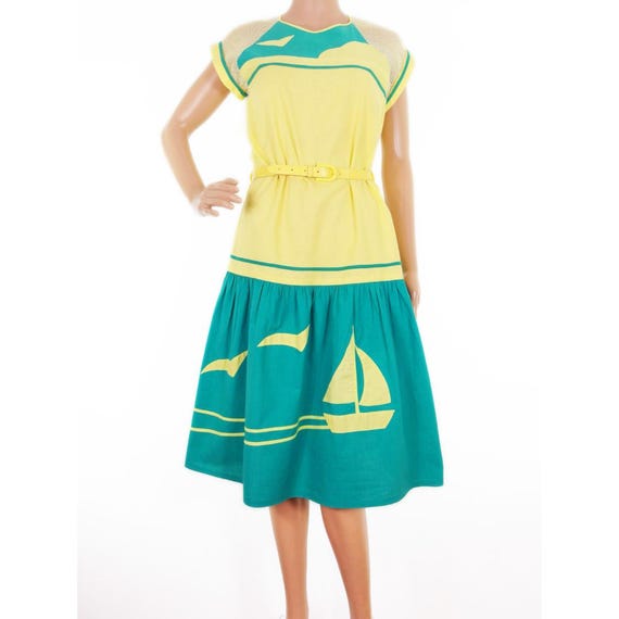 INCREDIBLE Late 70s Pale Yelloe Sporty Cotton Drop Waist Dress Flare Midi Dress With Boat And Cloud Applique In Size XS-S