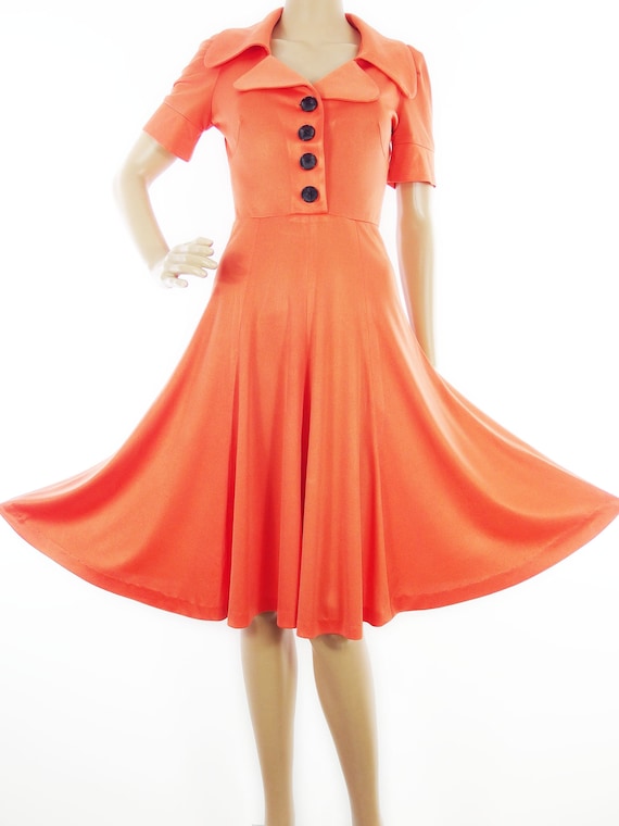 Original 70s Bus Stop Style Coral Fluted A-Line F… - image 3