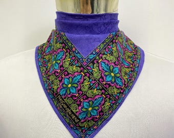 Pañuelo vintage de flores de Yves Saint Laurent, accesorios para el cuello, pañuelo de Yves Saint Laurent, pañuelo de bolsillo YSL, bandana para el cuello.