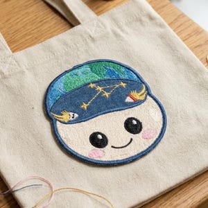 RISEアルテミスII刺繍パッチ、ムーンジョイ刺繍パッチ、NASA月探査バッジ、宇宙飛行士パッチかわいい手作り惑星ギフト