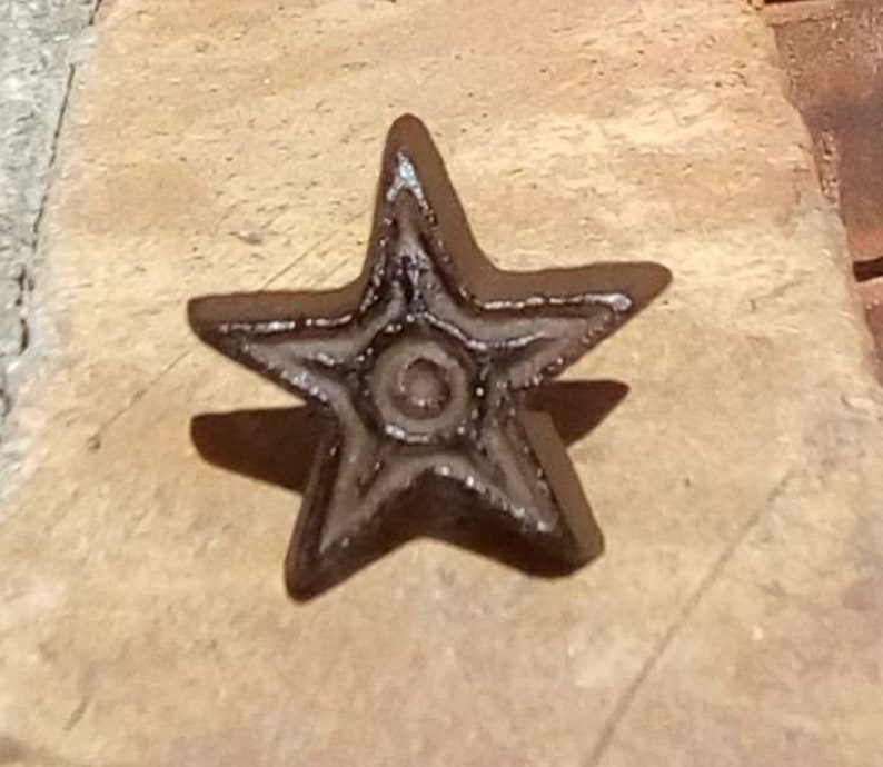 2 Cast Iron Star Knobs Drawer Pulls Primitive Etsy