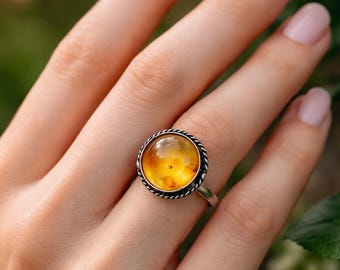 Orange Onyx Gemstone Ring | Mystical Iridescence, Protective Shield, Mood Booster| Gift for her