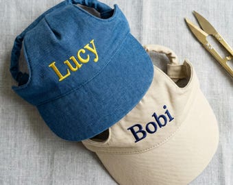 Visiera parasole personalizzata per animali domestici, cappello in denim personalizzato per cani con fori per le orecchie, berretto regolabile in jeans per cuccioli, cappello con nome del cane ricamato, regalo unico per animali domestici
