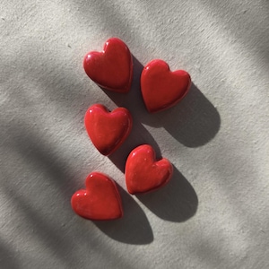 Petits coeurs en céramique - Lot de 5 - Carrelage décoratif artisanal - Fait main