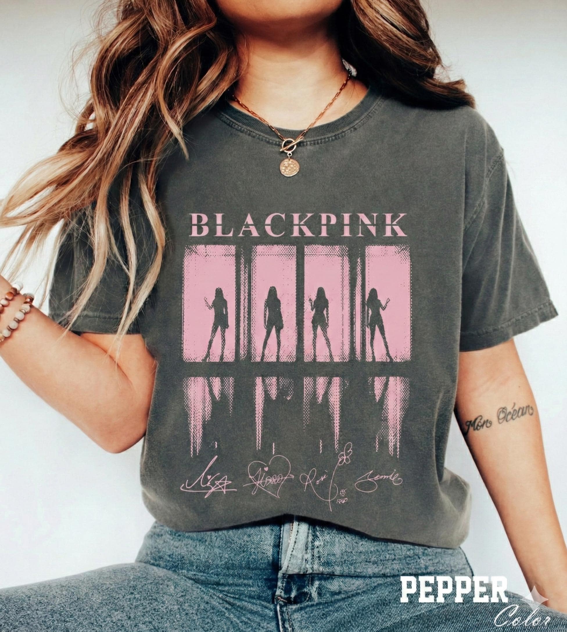 Jennie t shirt - Etsy 日本 Jennie t shirt - Etsy 日本