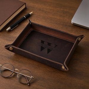 Personalized Full Grain Leather Valet Tray, Distressed Catchall Tray, Engraved Tray for Men, Corporate Gift, Executive Desk Organizer
