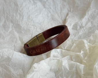 Vintage Men's Leather Bracelet, Personalized Engraved Leather Cuff, Couple Bracelet, Gift for Him Dad, Husband, Anniversary Gift