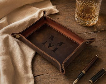Personalized Full Grain Leather Valet Tray, Distressed Catchall Tray for Men, Fathers Day Gift, Engraved Leather Gift for Him Dad