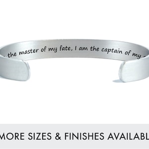 Pulsera Invictus / Regalo de recuperación / Regalo de graduación / Soy el dueño de mi destino, soy el capitán de mi alma / Cita de aliento / Plata