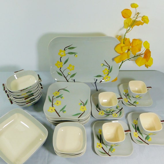 Yellow and gray dishes new arrivals