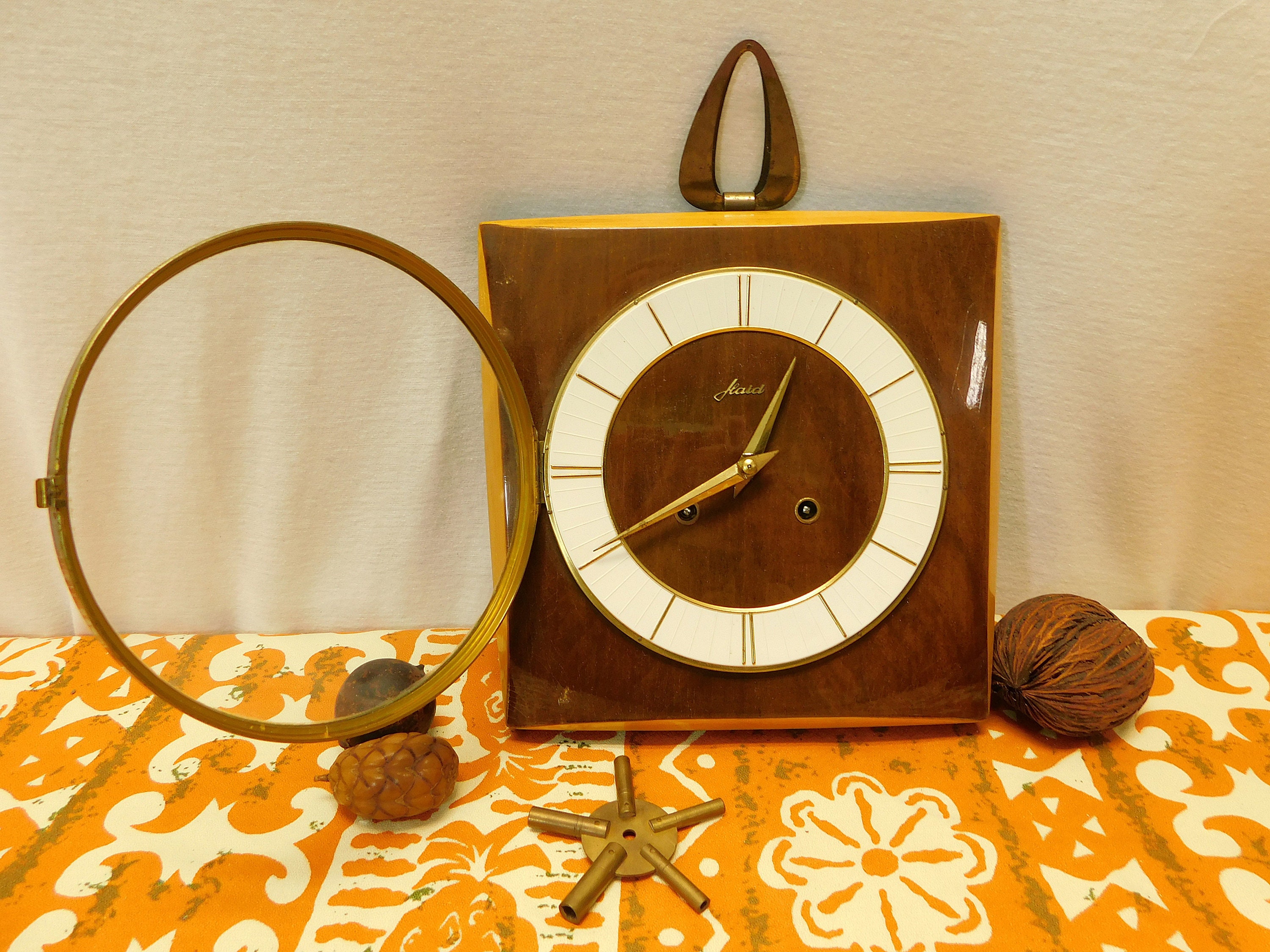 hermle 木製掛時計　ジャンク品 Vintage 60s Haid Hermle Chiming Wall Clock: Mid Century Modern