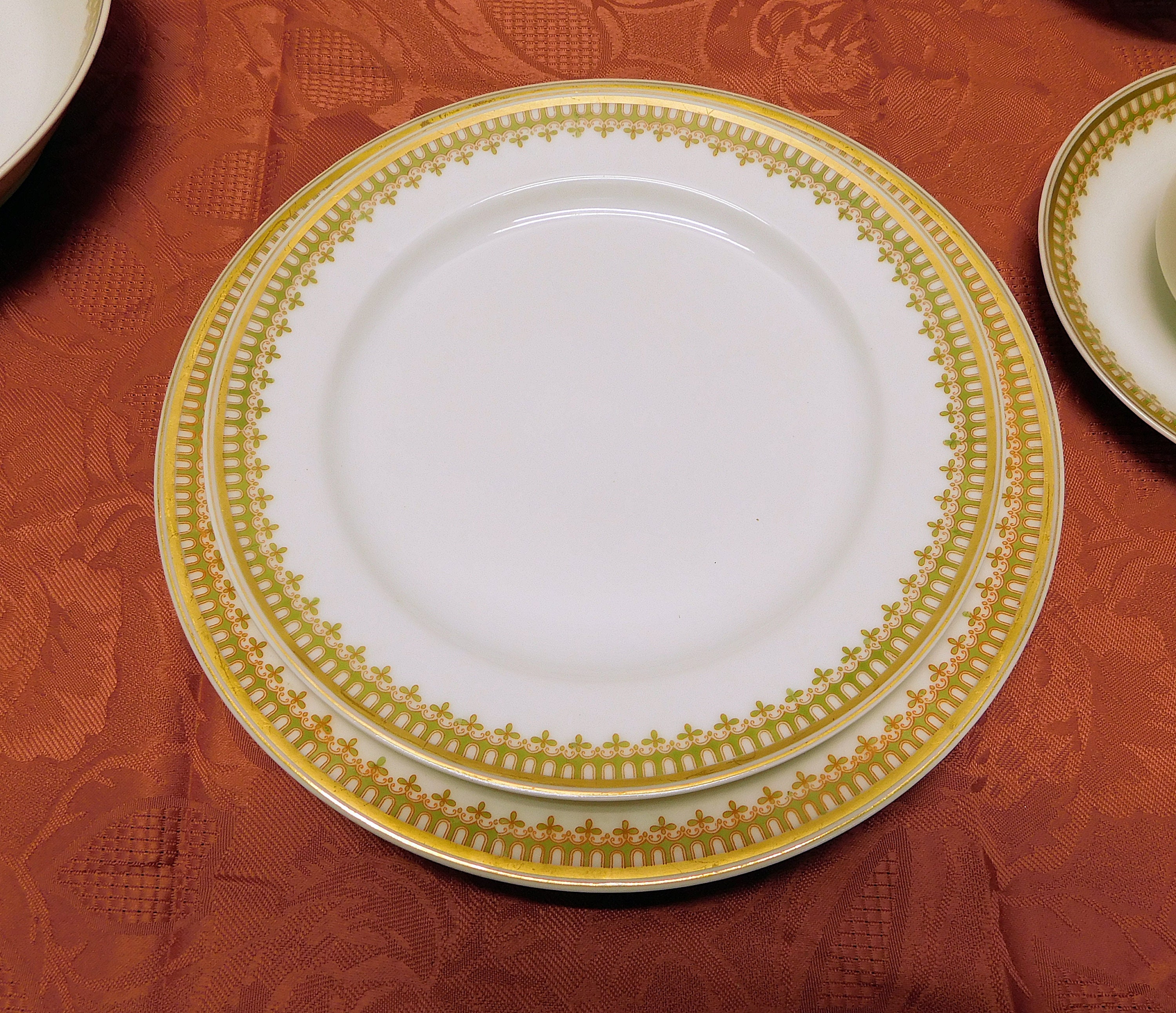 食器　HAVILAND Antique Haviland Limoges China: Gold Trim Dinnerware