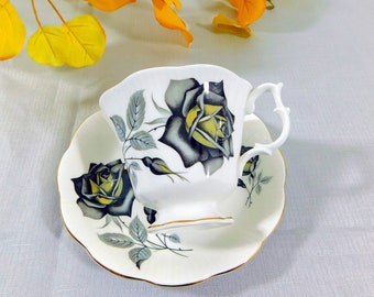 Vintage Royal Albert Bone China England Black and yellow Rose Masquerade Tea Cup and Saucer set,