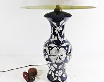 Vintage Blue and White Ceramic Lamp, Classic Chinoiserie Table Lamp, Elegant Home Decor Lighting