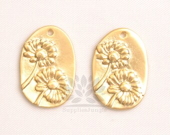 P1139-MG/MR/// Matt Gold or Matt Rhodium Plated Daisy Flower Pendant, 2pcs