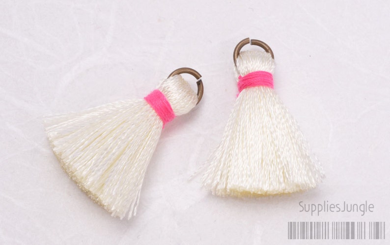 T002-RA-WH// White, Hot Pink Tassel Pendant, 4pcs, 23mm image 2