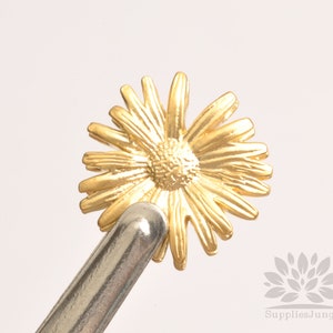 MB053-MG/MR/// Matt Gold or Matt Rhodium Plated Daisy Flower Beads, 2pcs image 6