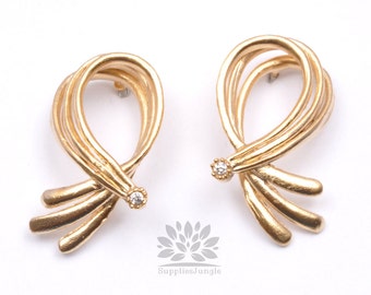 E219-MG// Matt Gold Plated Cubic Pair Post Earring, 2pcs