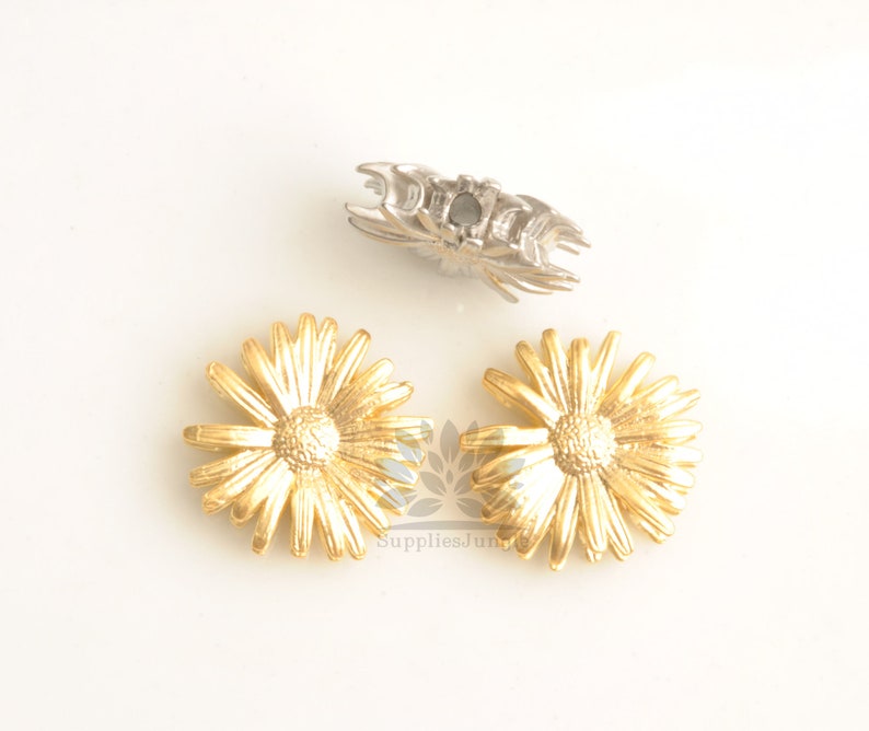 MB053-MG/MR/// Matt Gold or Matt Rhodium Plated Daisy Flower Beads, 2pcs image 3