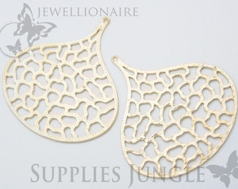 P106-MG// Matt Gold Plated Teardrop Filigree Pendant, 2pcs