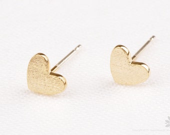 E300-G// Gold Plated Satin Brushed Geometric Mini Heart Earring Post, 2pcs