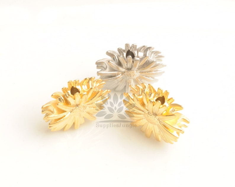 MB053-MG/MR/// Matt Gold or Matt Rhodium Plated Daisy Flower Beads, 2pcs image 4