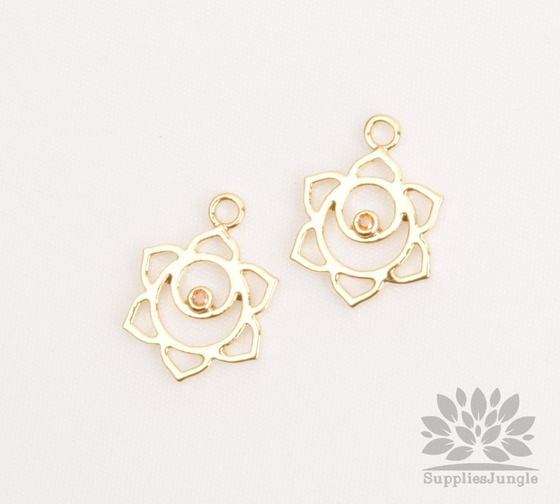 P1016-02-G Chakra Series Glossy Gold Plated Cubic Pointed Swadhisthana Pendant 2pcs
