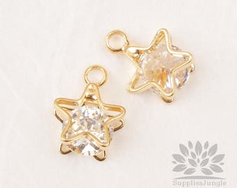 P876-G// Gold Plated Cubic Zirconia in Star Shell Frame Pendant, 2pcs