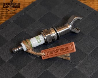 handgemachter Flaschenöffner aus einer Zündkerze handmade spark plug Bottle Opener