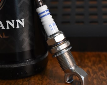 handgemachter Flaschenöffner aus einer Zündkerze handmade spark plug Bottle Opener