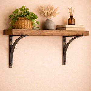 Soportes metálicos para estantes / Soportes industriales negros para estantes de pared / Soportes de hierro resistentes para estanterías