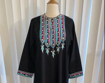 Vintage 1980's  Black Embroidered Ethnic Long Sleeve Maxi Boho Hippie Festival Kaftan Dress Sz M-L