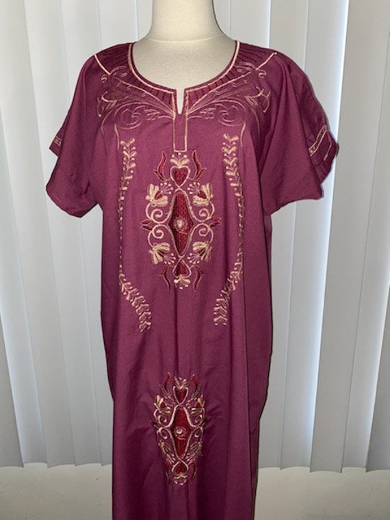 Vintage 1970's  Boho Hippie Mauve Embroidered Max… - image 2