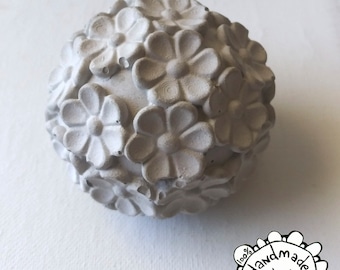 Daisy Orb Flower Globe  Concrete Art Sculpture - Indoor or Outdoor Garden Art, Concrete Garden Accent, Country Core, Romantic Flowers, Cool