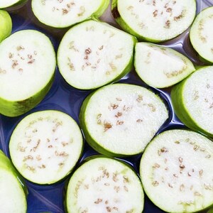 Más de 100 semillas de berenjena larga verde, Solanum melongena, berenjena larga verde, berenjena india imagen 9