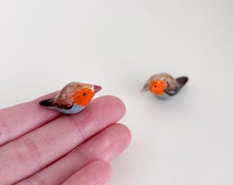 Mini figuras de petirrojo de arcilla (juego de 2), decoración de pájaros en miniatura, regalo para amantes de las aves