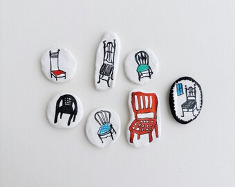Pin de silla de arcilla hecho a mano, broche de silla, regalo artístico peculiar